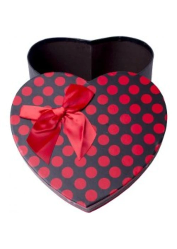 Kırmızı Siyah Puantiye Kapaklı Yazılı Kalp Kutu 19x16x8cm